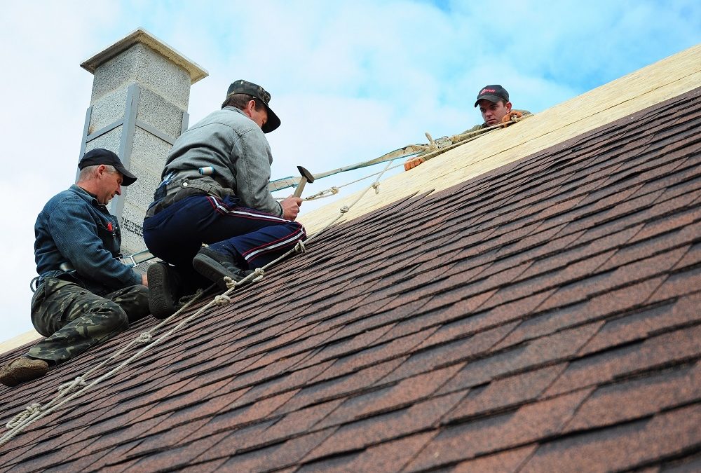 Mark Roemer Oakland Provides You with Tips for Selecting the Right Roof Installation Contractor