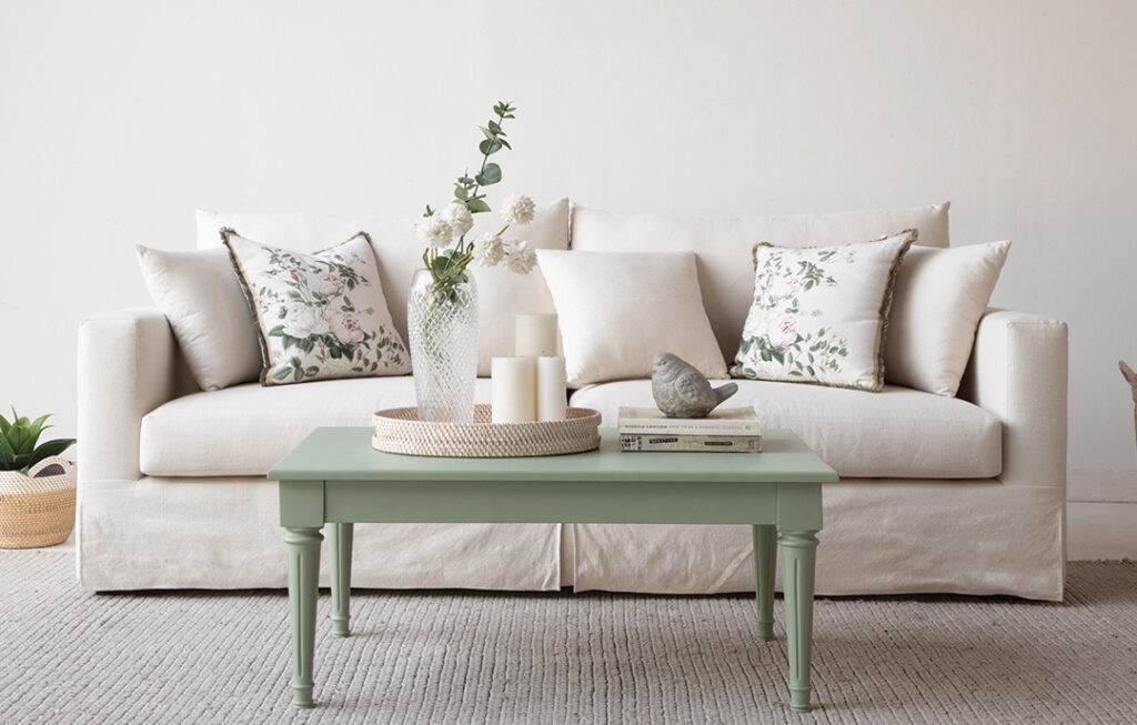 Minimalist Decor: How to Achieve More with Less in Your Home